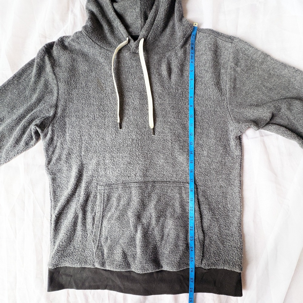 Feat Mens Medium Gray Fuzzy Fleece Hoodie Black Contrast Trim Pullover - Picture 4 of 5